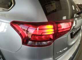 Mitsubishi Outlander 2.4 Instyle