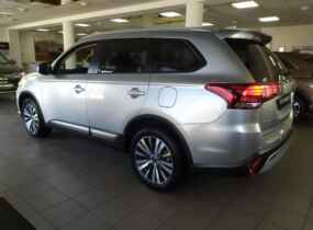 Mitsubishi Outlander 2.4 Instyle