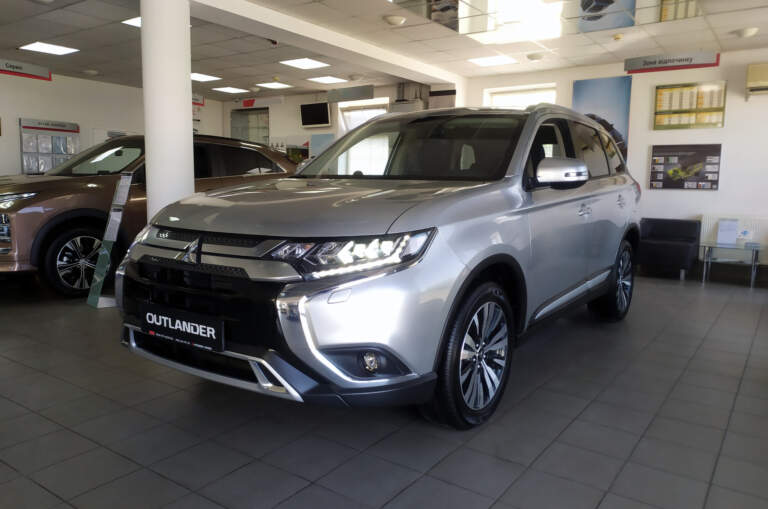 Mitsubishi Outlander 2.4 Instyle