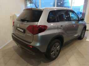 Suzuki Vitara 1.6L 4WD GL+ AT