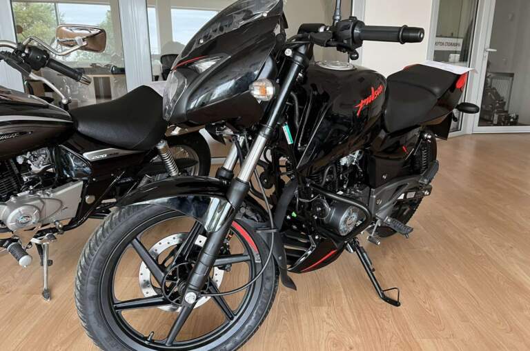 BAJAJ PULSAR 180 NEON
