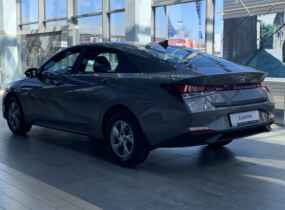 Hyundai Elantra CN7 1.6 Comfort AT