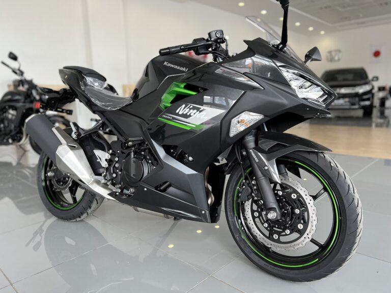 KAWASAKI Ninja 400