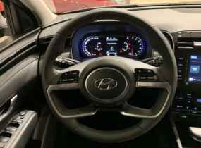 HYUNDAI TUCSON NX4 2.0 DYNAMIC 2WD AT