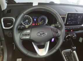 Hyundai Venue 1.6 AT Dynamic