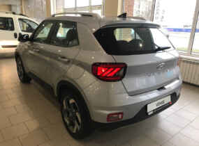 Hyundai Venue 1.6 AT Dynamic