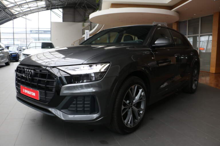 Audi Q8 2021