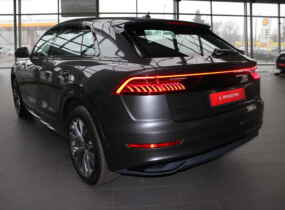 Audi Q8 2021
