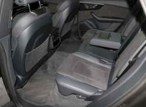 Audi Q8 2021