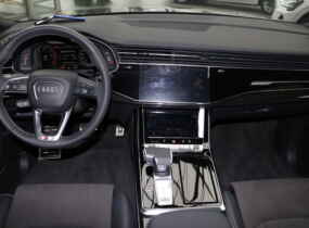 Audi Q8 2021