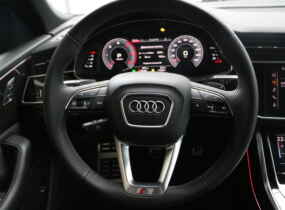 Audi Q8 2021
