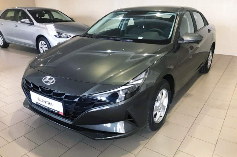 HYUNDAI ELANTRA CN7 1.6 COMFORT AT