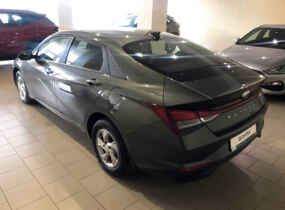 HYUNDAI ELANTRA CN7 1.6 COMFORT AT
