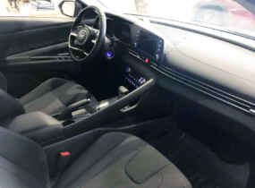 HYUNDAI ELANTRA CN7 1.6 COMFORT AT