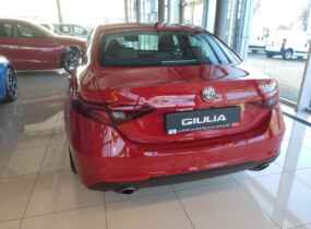 Alfa Romeo Giulia Super