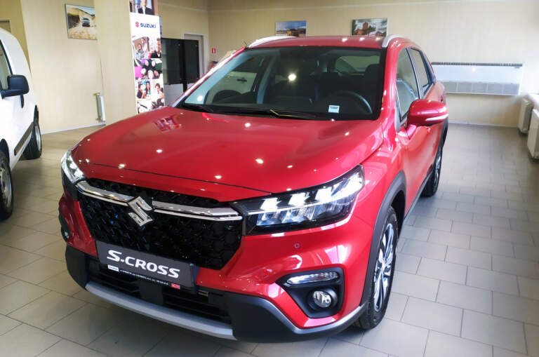 SUZUKI S-Cross 6AT 2WD GLX