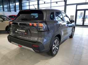 Suzuki S-cross 1.4T 2WD A/T