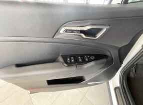 KIA Sportage 2.0 EX 2WD 5dr 5seats 6A/T