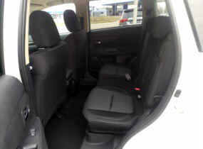 MITSUBISHI Outlander Invite