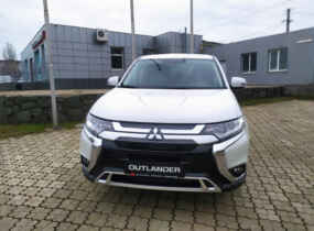 MITSUBISHI Outlander Invite