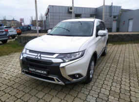 MITSUBISHI Outlander Invite