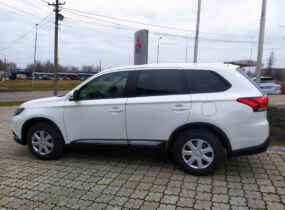 MITSUBISHI Outlander Invite