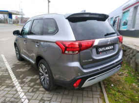 Mitsubishi Outlander 2.4 CVT Ultimate