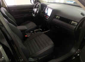 Mitsubishi Outlander Intense CVT