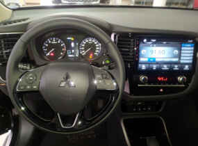 Mitsubishi Outlander Intense CVT