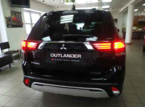 Mitsubishi Outlander Intense CVT