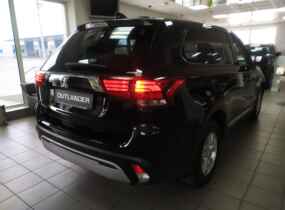 Mitsubishi Outlander Intense CVT