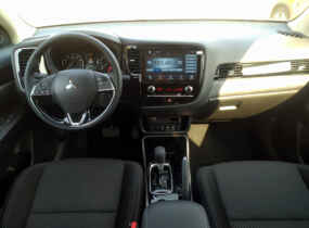 MITSUBISHI Outlander Invite