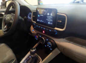 HYUNDAI VENUE 1.6 ELEGANCE PLUS AT C-PACK