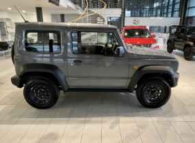 Suzuki Jimny 1.5 MT