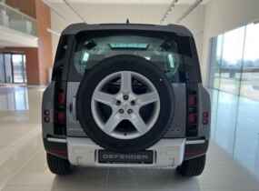 Land Rover Defender 110 SE