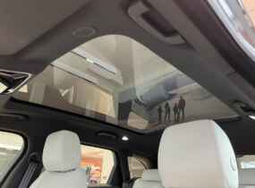Land Rover Range Rover Velar  R-Dynamic SE