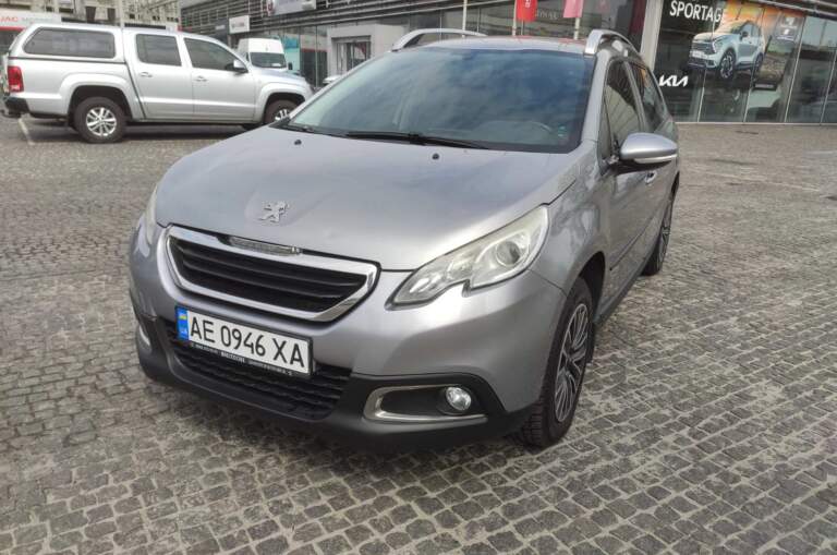 PEUGEOT 2008