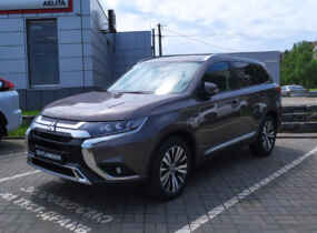 MITSUBISHI Outlander 2.4 CVT Instyle