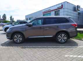 MITSUBISHI Outlander 2.4 CVT Instyle