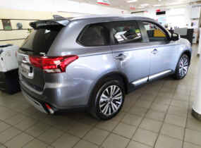 MITSUBISHI Outlander 2.4 CVT Ultimate