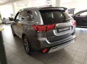 MITSUBISHI Outlander 2.4 CVT Ultimate