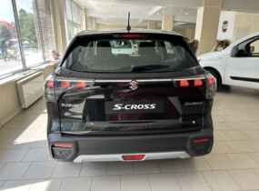 Suzuki S-cross 1.4L 4WD GL AT
