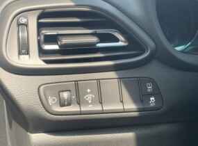 Hyundai i30 PD 1.5 WGN Style AT