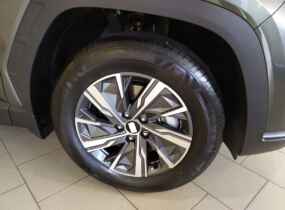 HYUNDAI TUCSON NX4 2.0 DYNAMIC 2WD 6AT
