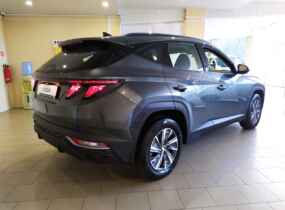 HYUNDAI TUCSON NX4 2.0 DYNAMIC 2WD 6AT