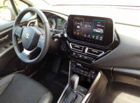 SUZUKI NEW S-CROSS 4WD AT GLX