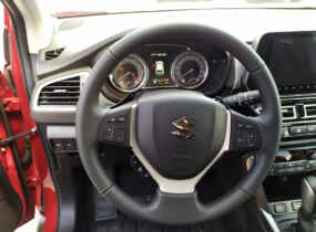 SUZUKI NEW S-CROSS 4WD AT GLX