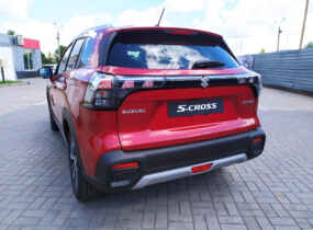 SUZUKI NEW S-CROSS 4WD AT GLX
