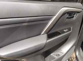 Mitsubishi Pajero Sport 2.4 TD AT Intense