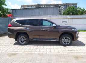 Mitsubishi Pajero Sport 2.4 TD AT Intense